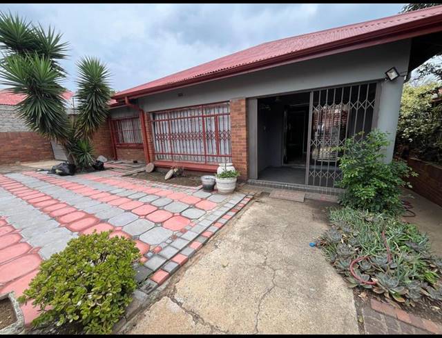 3 BEDROOM HOUSE FOR SALE IN ROSETTENVILLE